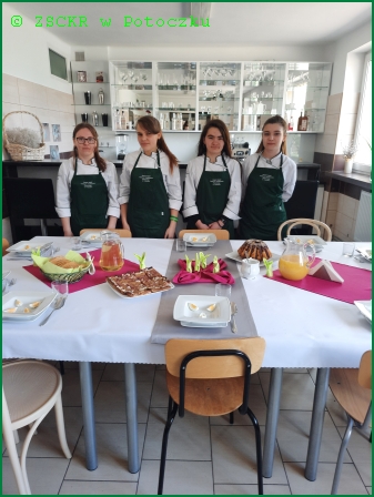 1.	Śniadanie Wielkanocne  Uczniowie klasy 2 FTP kształcący się w zawodzie technik żywienia i usług gastronomicznych na zajęciach praktycznych 12 kwietnia 2022 r. przygotowywali śniadanie wielkanocne.