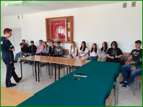 spotkanie uczniów z aspirantem sztabowym Faustyną Łazur – rzecznikiem prasowym KPP w Janowie Lubelskim