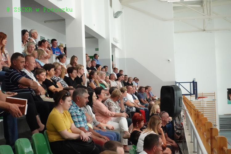 Rodzice na wywiadówce ogólnej  – SPOTKANIU – 17.09.2023r. na hali sportowej w ZSCKR w Potoczku. 