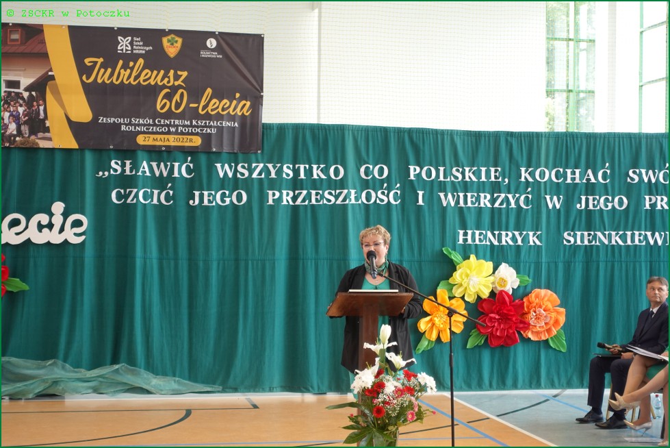 Przemawia p Elżbieta Denejko Dyrektor Wydzaiłu Ksztalcenia Zawodowego i Ustawicznego Kuratorium Oświaty w Lublinie.